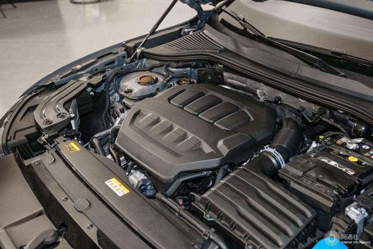 當智能科技遇見德系經典 與邁騰來場智慧的旅行