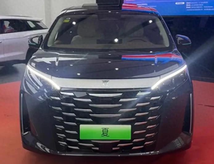 實用性超高的MPV車型之比亞迪夏