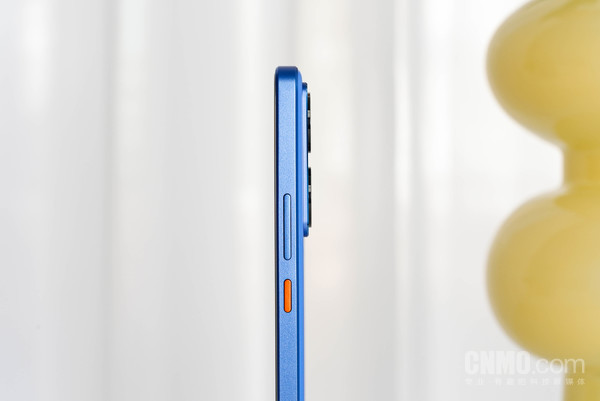 真我Neo7 SE評測:能打耐造 1500元檔的全能游戲神機