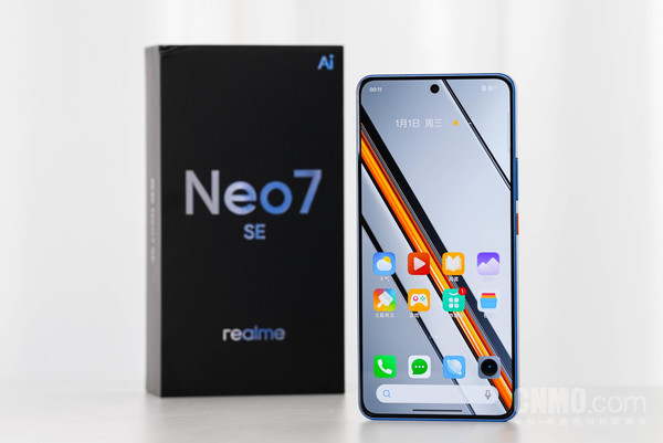 真我Neo7 SE評測:能打耐造 1500元檔的全能游戲神機